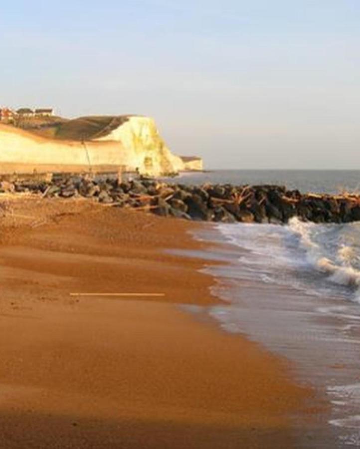 Beach, Hills, Food, Scenic Walks-The Kelp House. Peacehaven Exterior foto